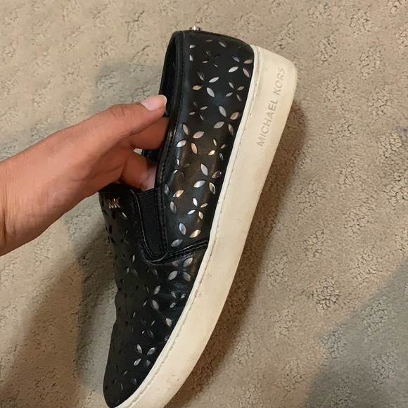 Michael Kors women shoes. Worn few times size 9 - Picture 5 of 5